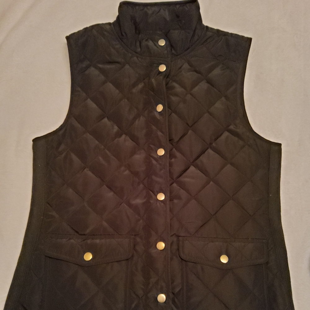 Sleeveless vest